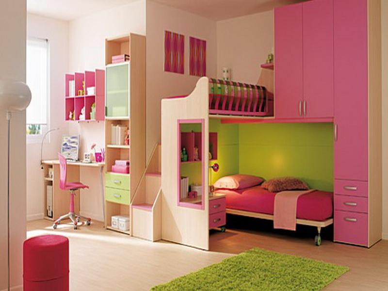Chambre d'enfants avec décor lumineux