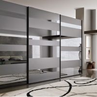 petite armoire dans le style du couloir photo