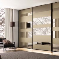 armoire encastrée dans le style du couloir photo