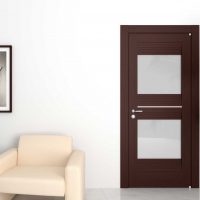 portes lumineuses à l'intérieur du couloir photo