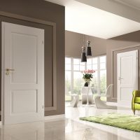 portes lumineuses dans la conception du couloir photo