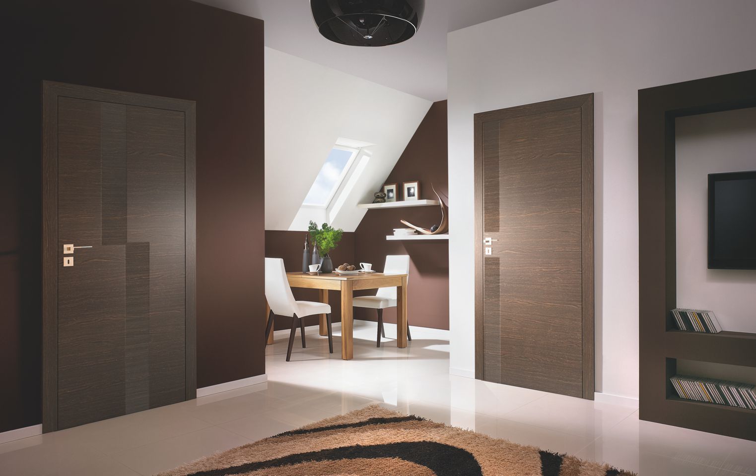 portes lumineuses à l'intérieur de la cuisine