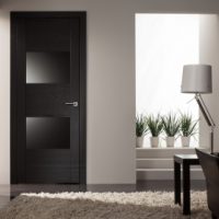 portes lumineuses dans le style du couloir photo