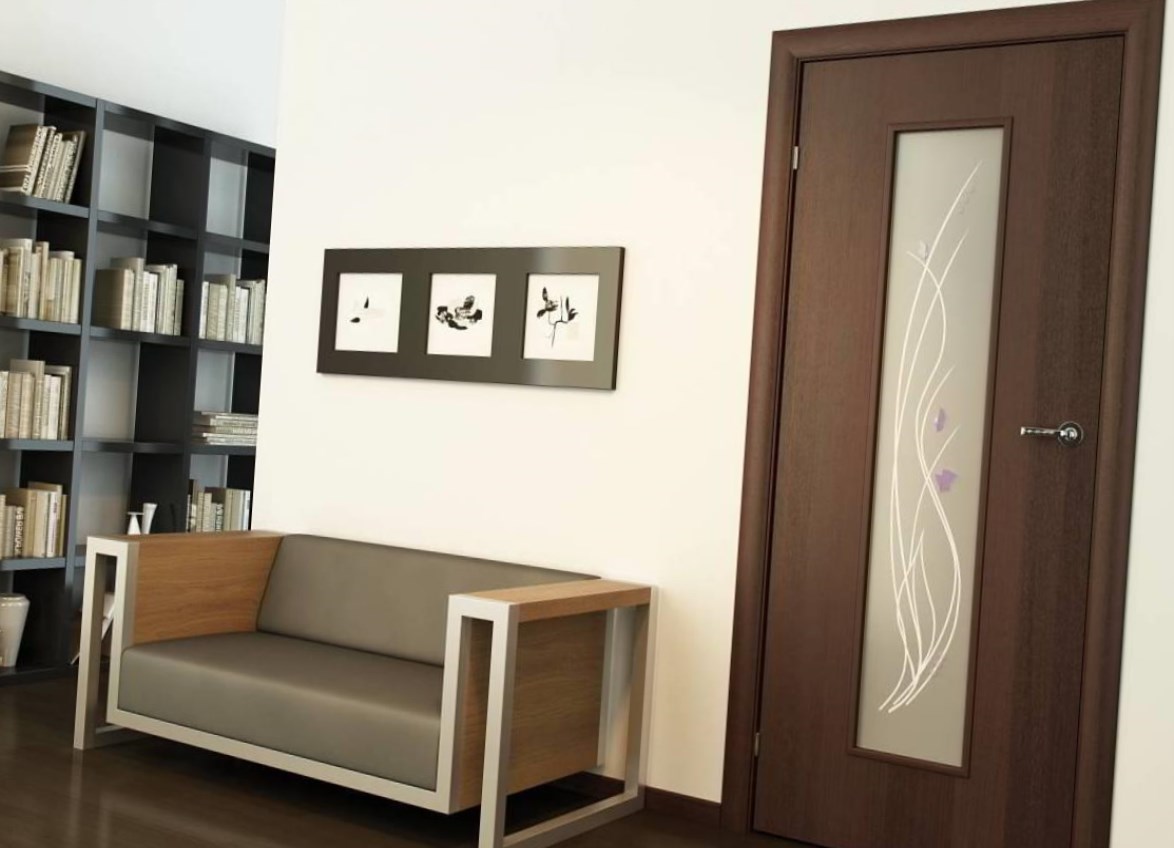 portes lumineuses à l'intérieur du couloir