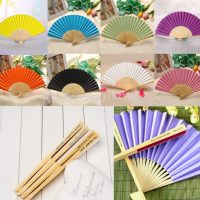 éventail de papier dans l'image de conception de chambre