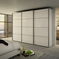 petit placard à l'intérieur du couloir