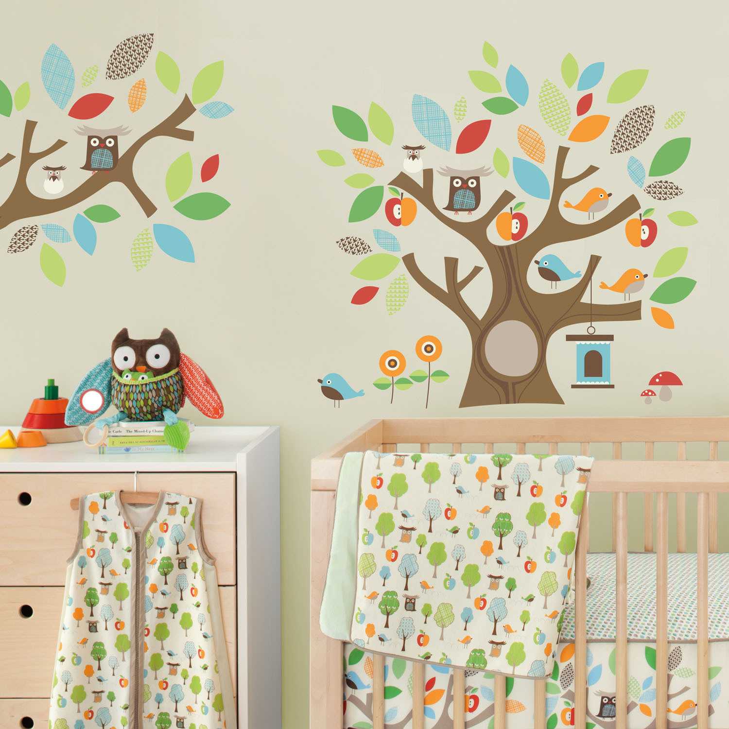 the idea of a bright decor of a children's room