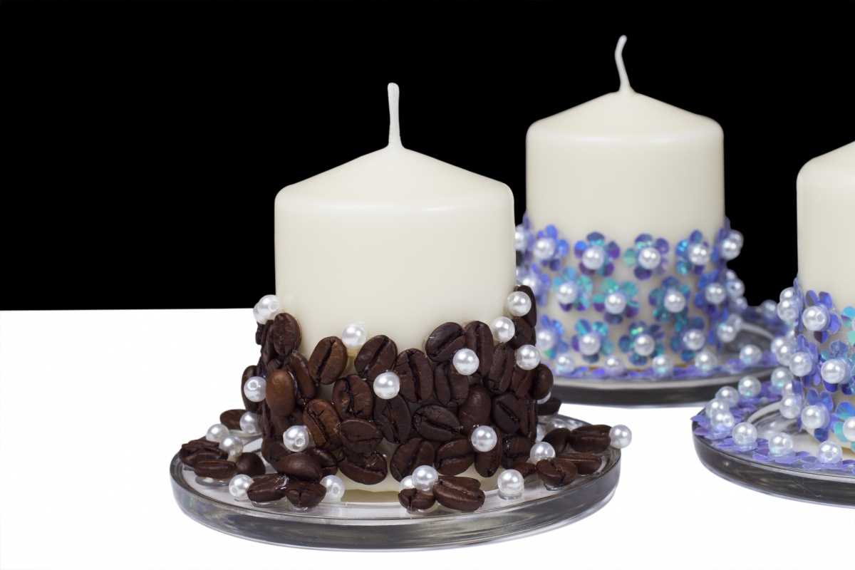 the idea of beautiful decoration of candles with your own hands