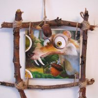 do it yourself idea of a beautiful room decor with a tree picture