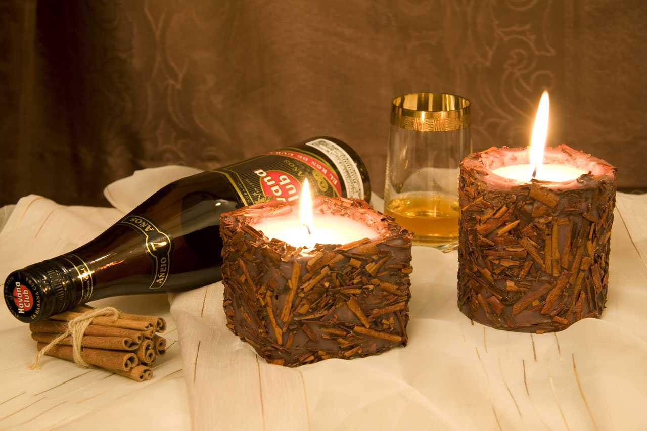 the idea of chic decoration of candles with their own hands
