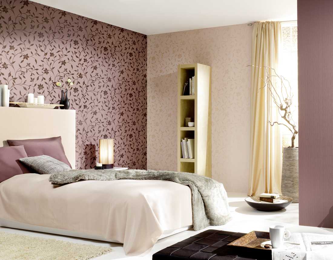 une combinaison de couleurs vives dans le style de la chambre