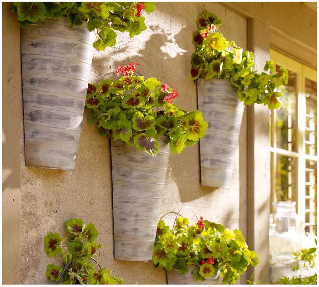 création inhabituelle du décor d'un chalet d'été avec des faux