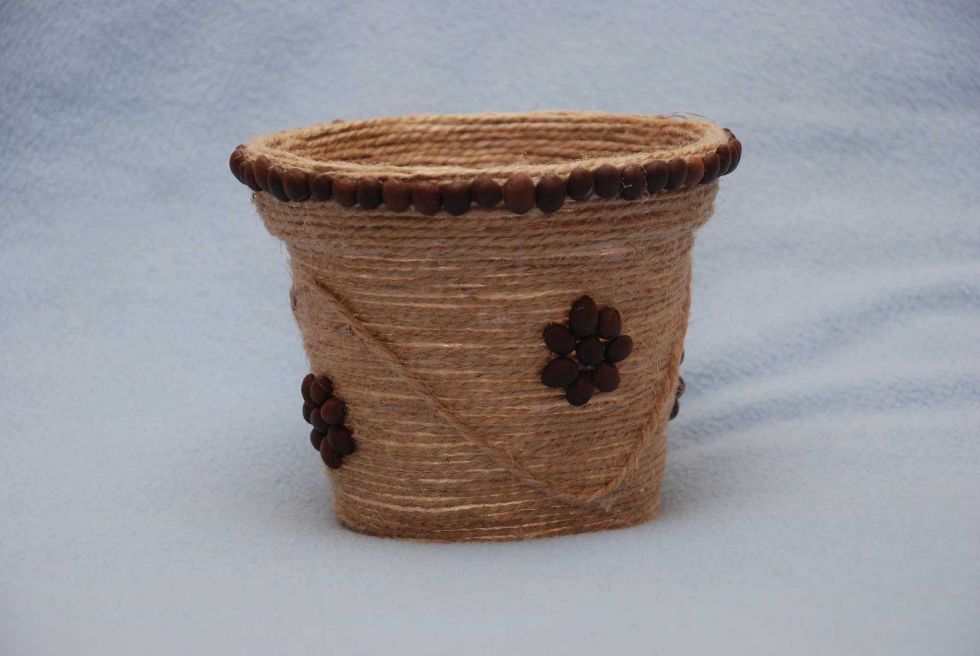 the idea of a beautiful pot decoration