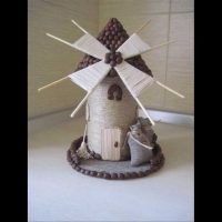 variante de décoration insolite de bouteilles de champagne avec photo ficelle