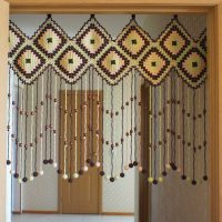 do-it-yourself idea of beautiful decoration of curtains photo