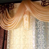 do-it-yourself idea of unusual decoration of curtains picture