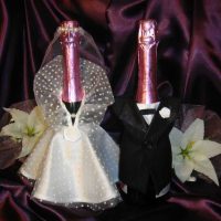 décoration lumineuse de bouteilles en verre avec image de rubans colorés