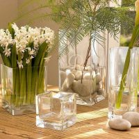 the idea of a beautiful tabletop vase decoration photo