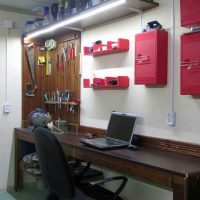 idea of a bright photo garage design