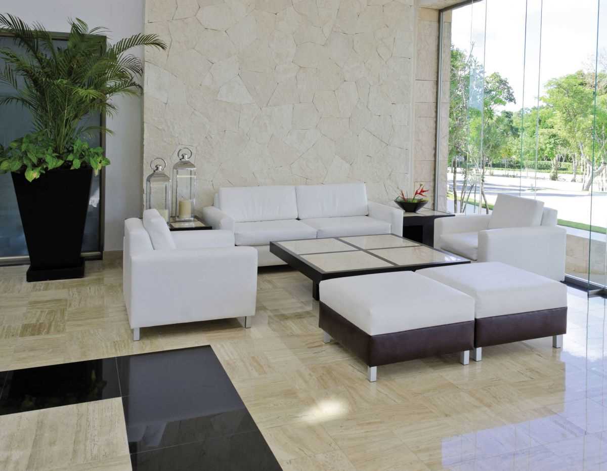 the idea of bright decorative plaster in the design of the living room