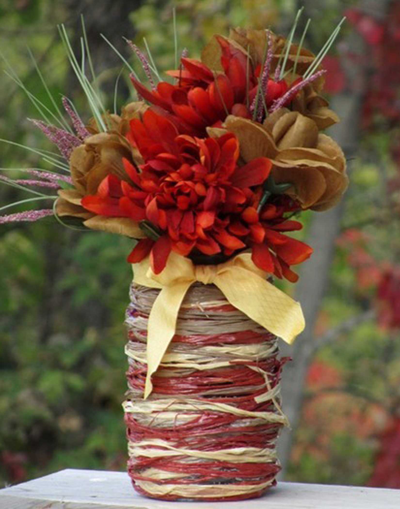 the idea of a beautiful vase decoration