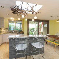 idée de design inhabituel d'une grande photo de cuisine