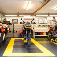 idea of a beautiful style garage photo