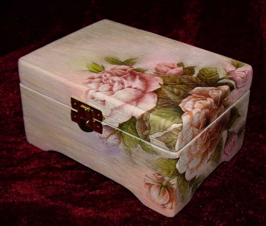 the idea of original DIY jewelry box