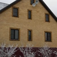 the idea of brightly decorating a summer house photo