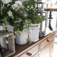 idea of bright photo room design