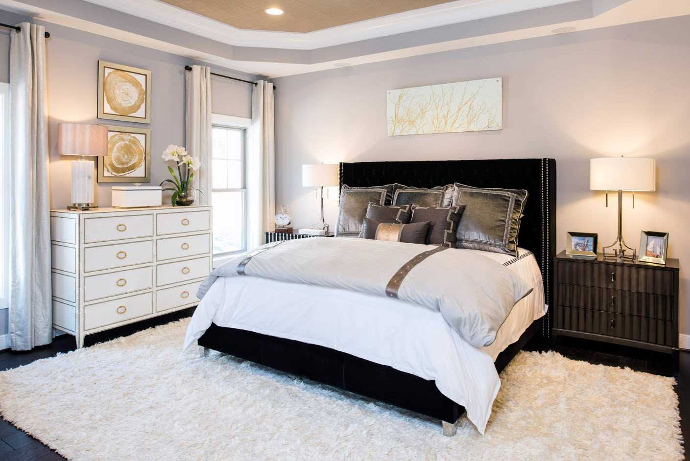the idea of brightly decorating the bedroom design