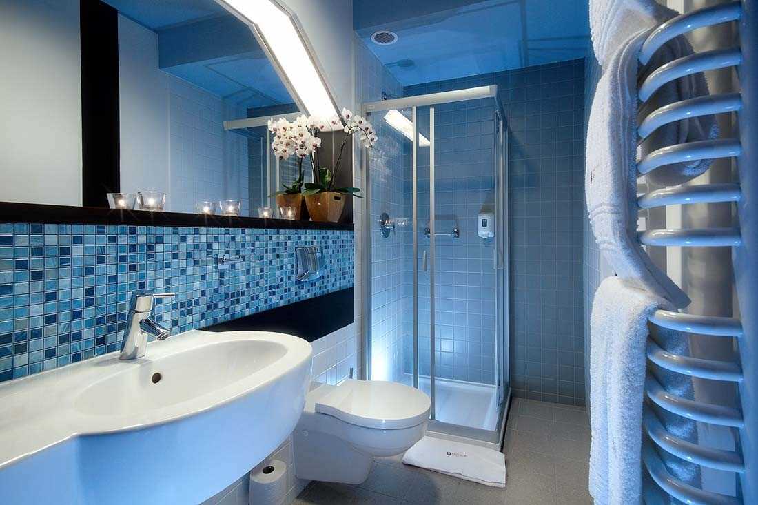 idea of an unusual interior of a large bathroom