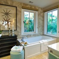 idea of bright design of a large bathroom photo