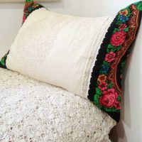 l'idée d'utiliser le style russe dans un appartement intérieur lumineux photo