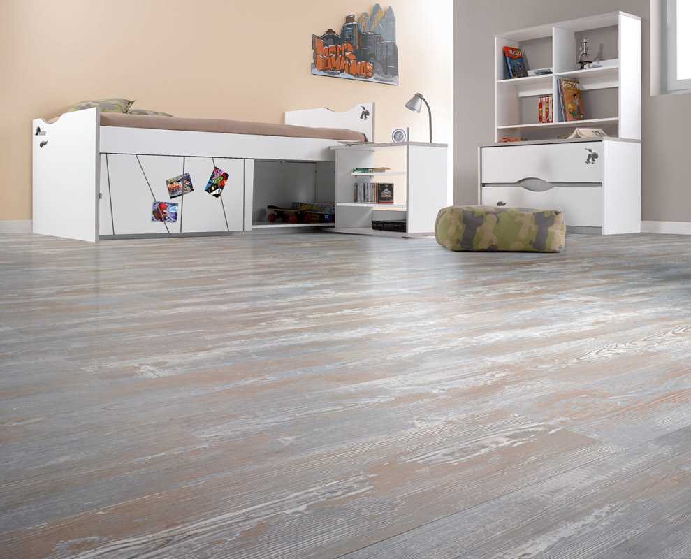 the idea of using a light laminate in a bright apartment style