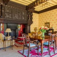 idea of unusual design of the house in the roman style picture