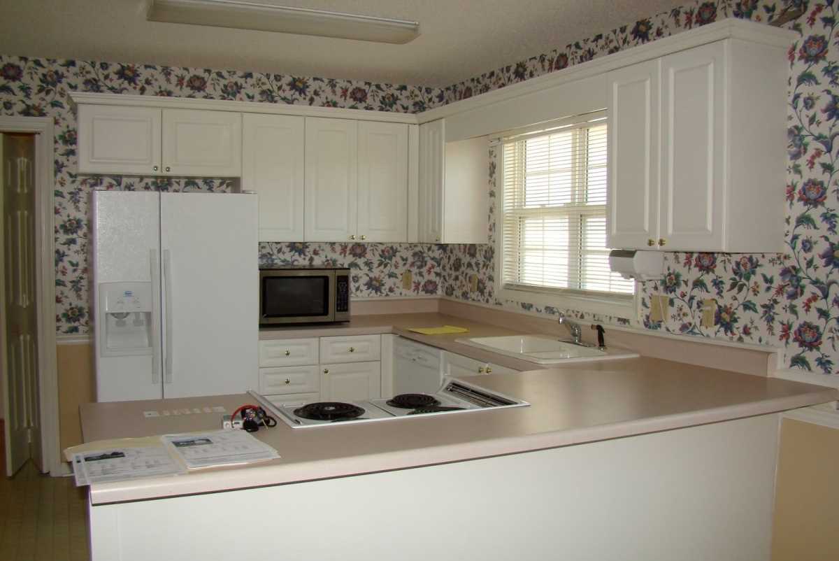the idea of an unusual style of kitchen is 8 sq.m