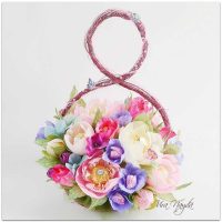 the idea of using a design suite in a beautiful style for a woman picture