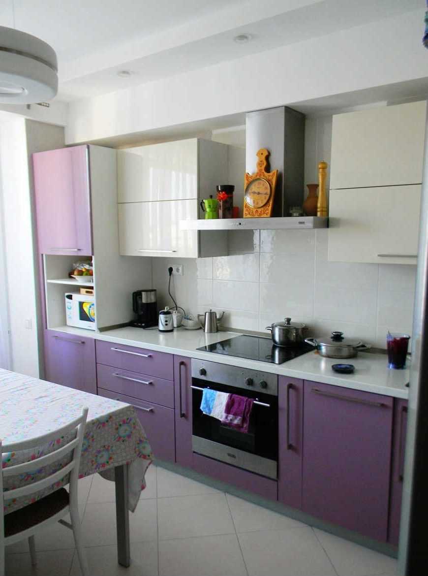 idea of a bright style kitchen 8 sq.m