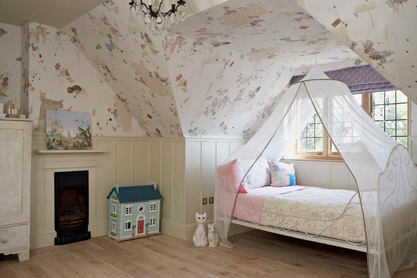 An example of a beautiful design of a children's room for a girl