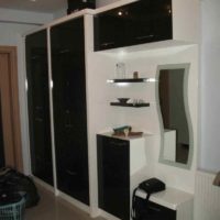 idea of a bright decor of a hallway in a private house picture