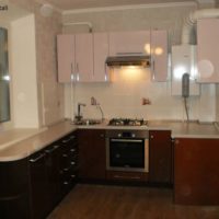 cuisine design 6 m² en stratifié foncé