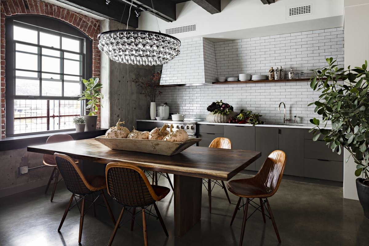 cuisine avec fenêtre de style loft