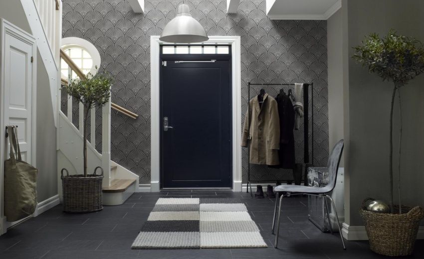 papier peint dans le couloir