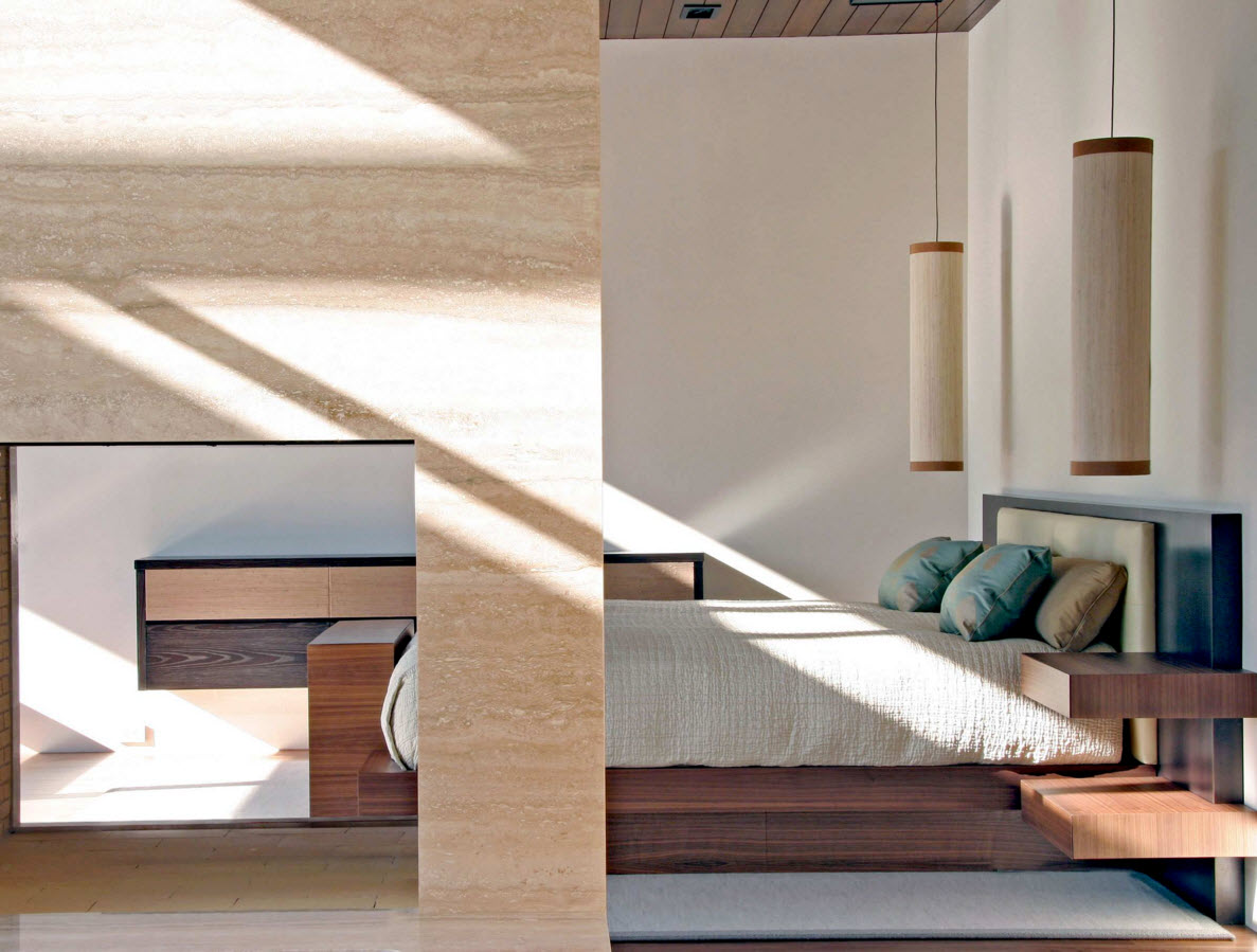 salle rectangulaire avec un podium