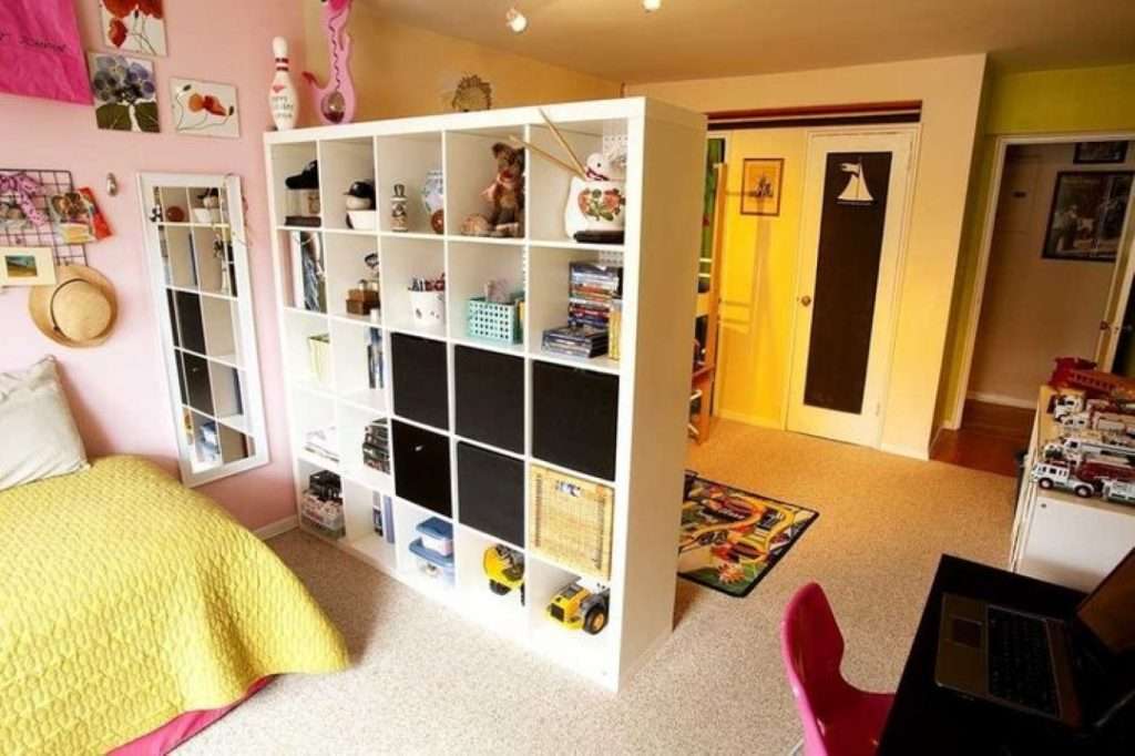 partition entre la zone de la fille et du garçon