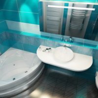 Baignoire d'angle à l'intérieur de la salle de bain combinée