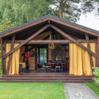 Gazebo spacieux pour recevoir des invités