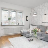 Bright room after repair in odnushka of the old layout