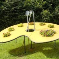 Plate-bande sous la forme d'une palette de couleurs